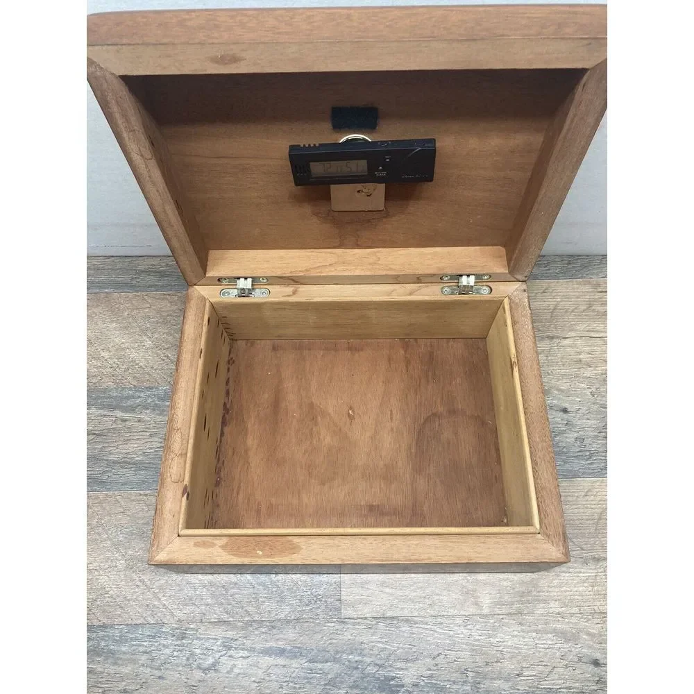 Cigar wooden box humidor  With Digital Thermometer‎ & Hygrometer